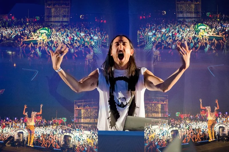 Steve Aoki